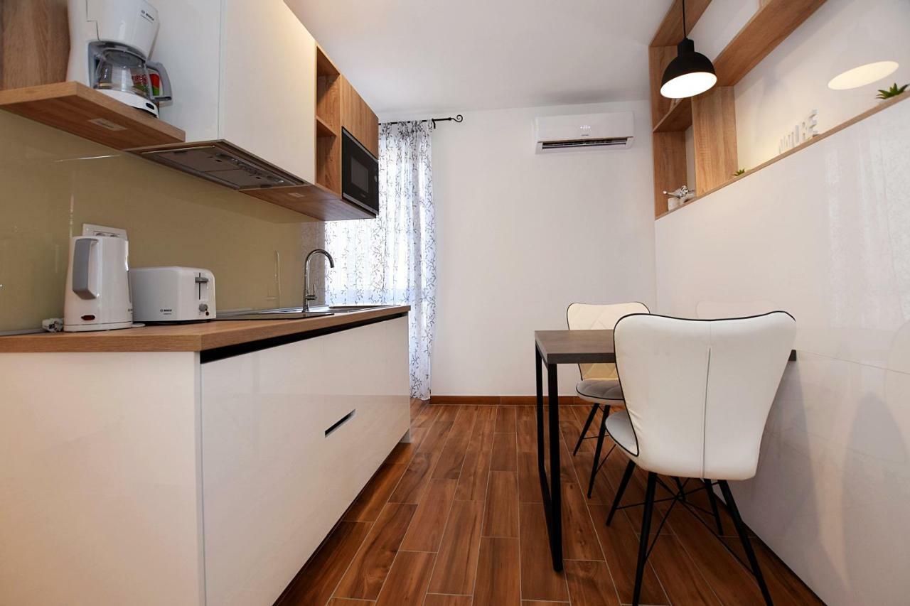 Apartments Four Corners 扎达尔 外观 照片