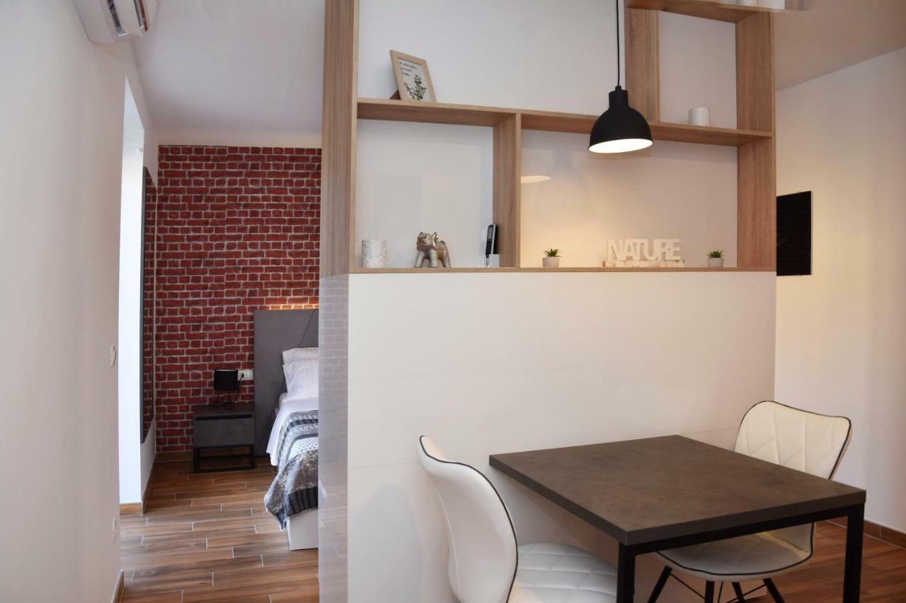 Apartments Four Corners 扎达尔 外观 照片